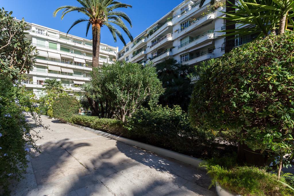 Nice Beach - Promenade Des Anglais 外观 照片